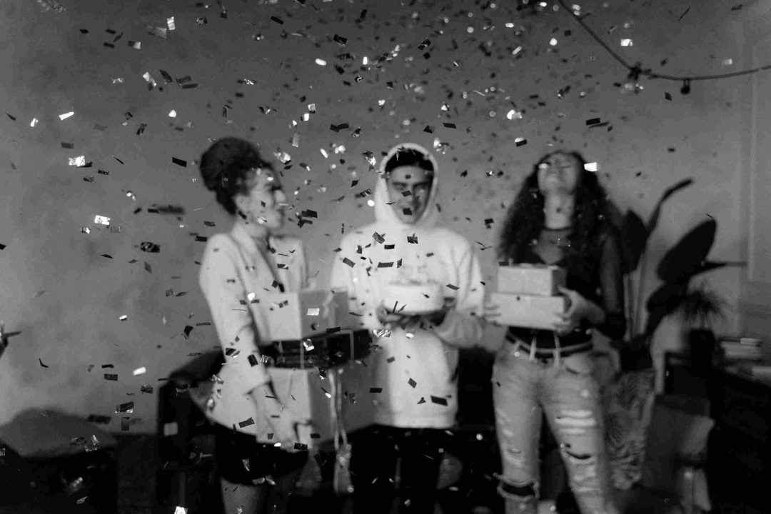 Can Valentine's Gifts be Given to Friends