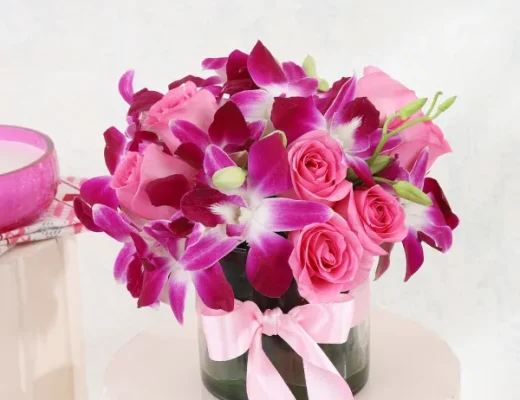 Top 10 Stunning Flowers to Gift Your Loved Ones