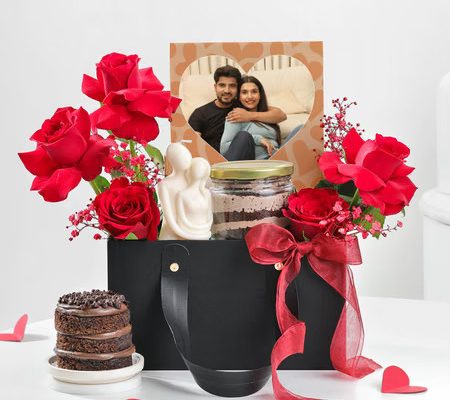 Dreamy Ways to Celebrate Your Anniversary Together