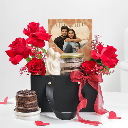 Dreamy Ways to Celebrate Your Anniversary Together